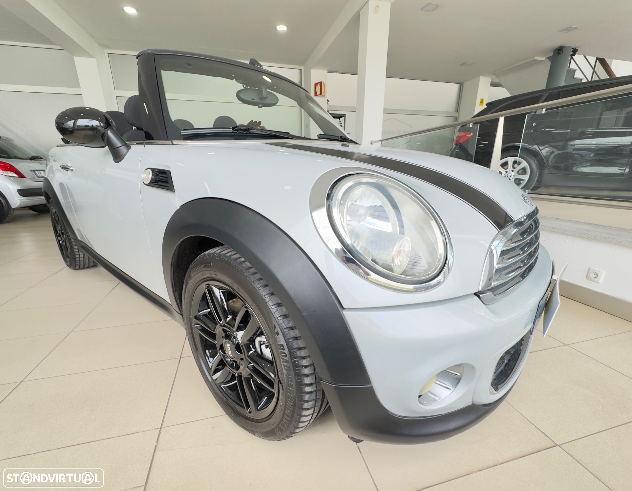 MINI Cabrio Cooper D - 11