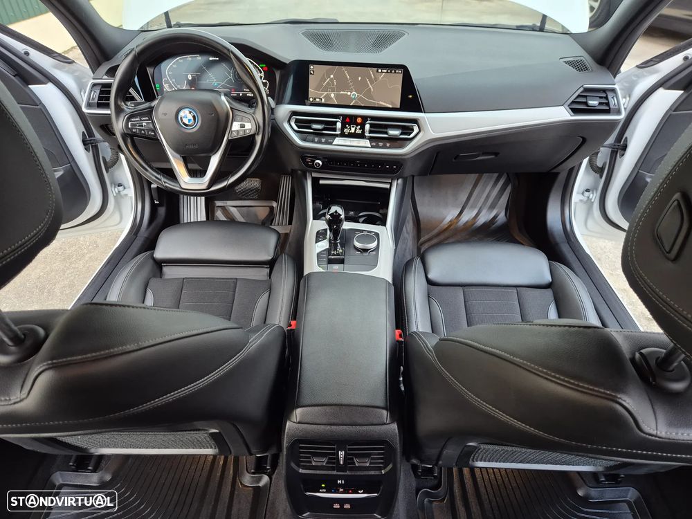 BMW 320 e Auto - 26