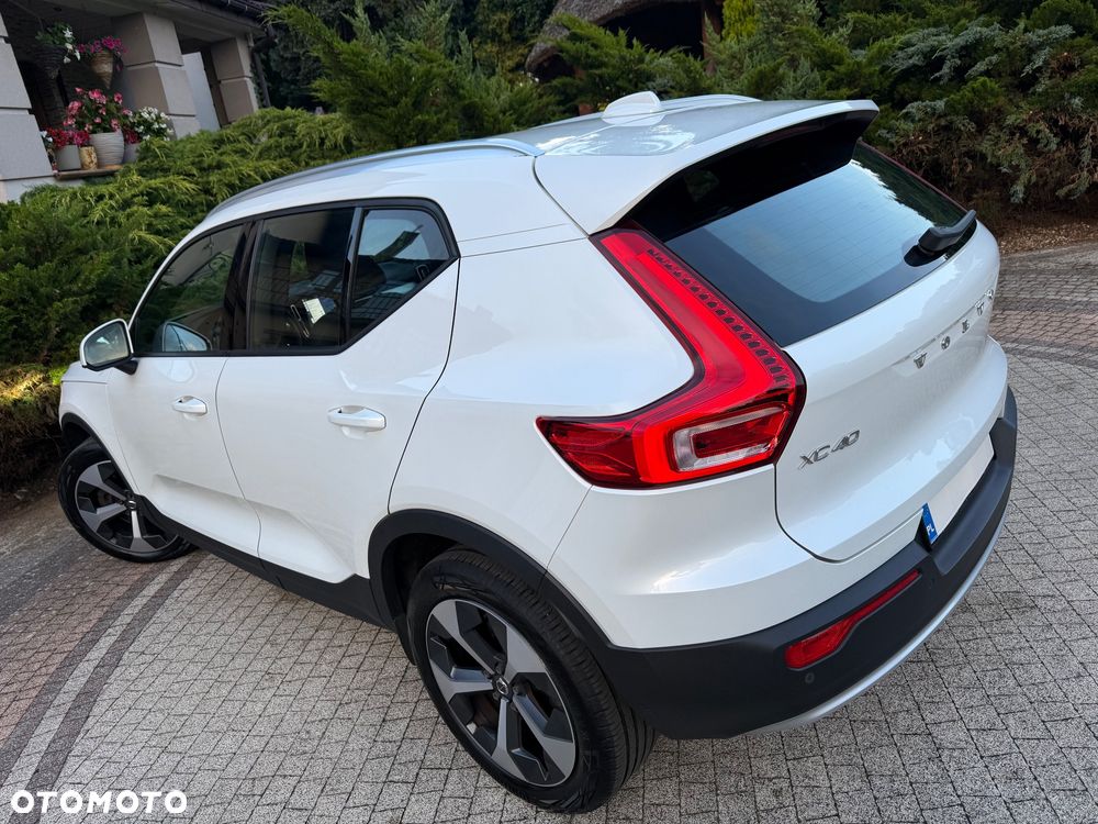 Volvo XC 40 B3 B DKG Plus Dark - 11