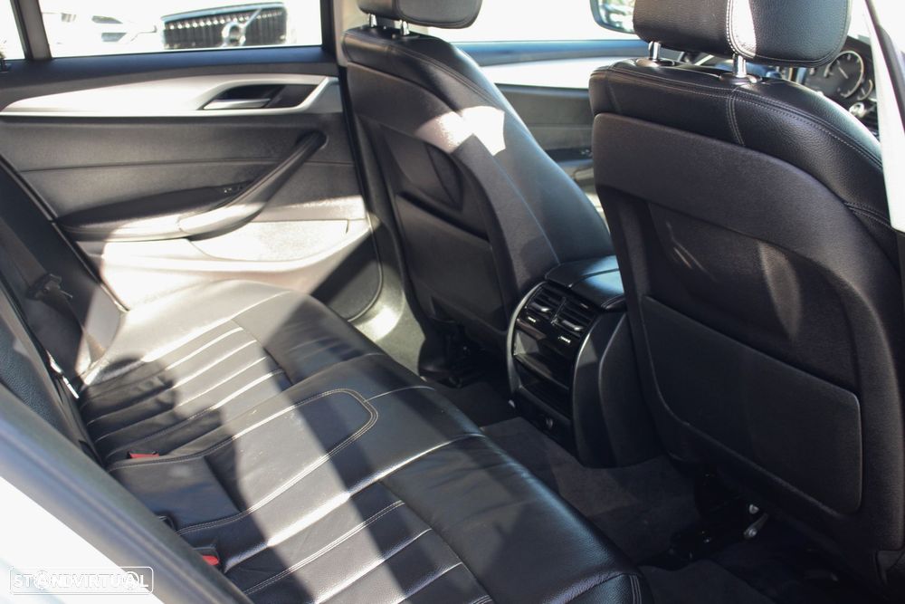 BMW 520 d Line Luxury Auto - 38