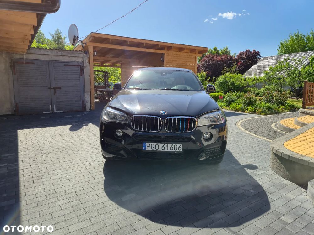 BMW X6 xDrive50i - 7