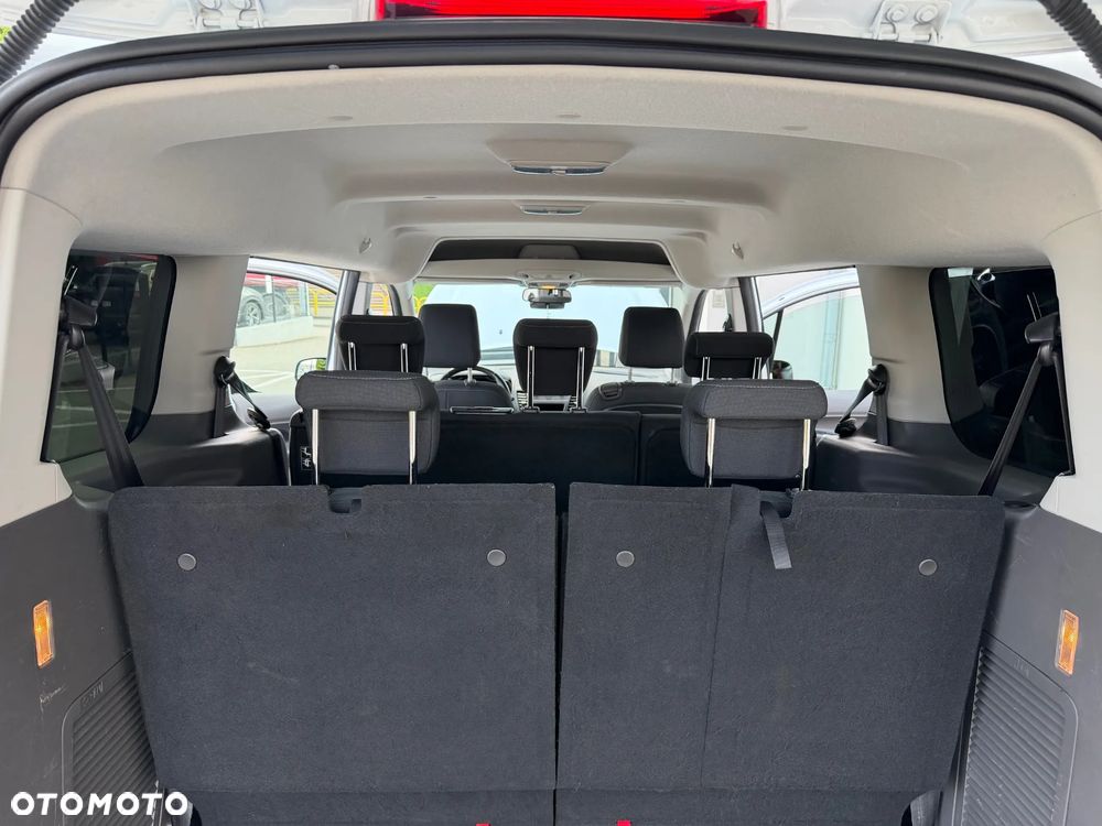 Ford Tourneo Connect Grand - 4