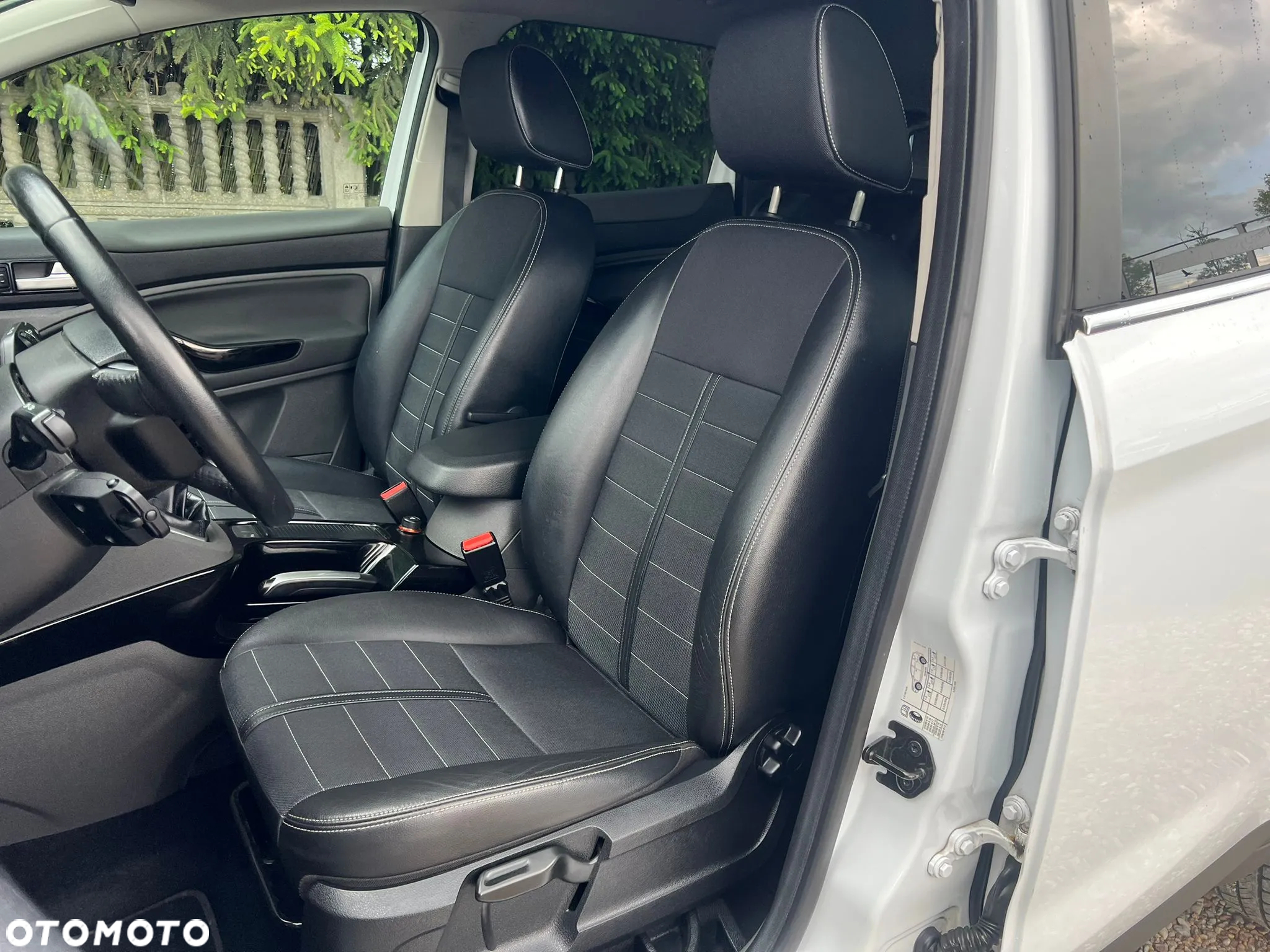 Ford Kuga 2.0 TDCi 4WD Titanium - 26