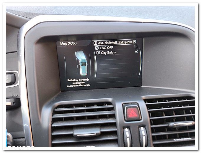Volvo XC 60 - 33