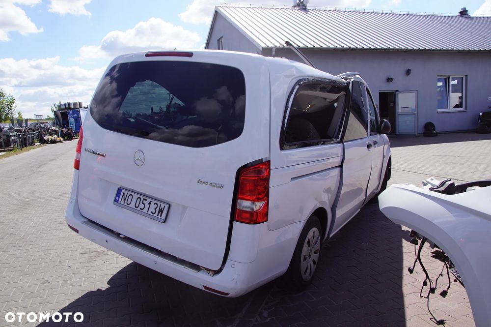 Auto na części - Mercedes Vito W447 116 CDI Lift 2.0 CDI 136 KM BlueTEC OM654 654920 725005 9147 2019R Silnik Skrzynia Drzwi Klapa Zderzak Lusterko Deska Kokpit Sterownik Moduł Czujnik Licznik Kierownica Wyświetlacz - 5
