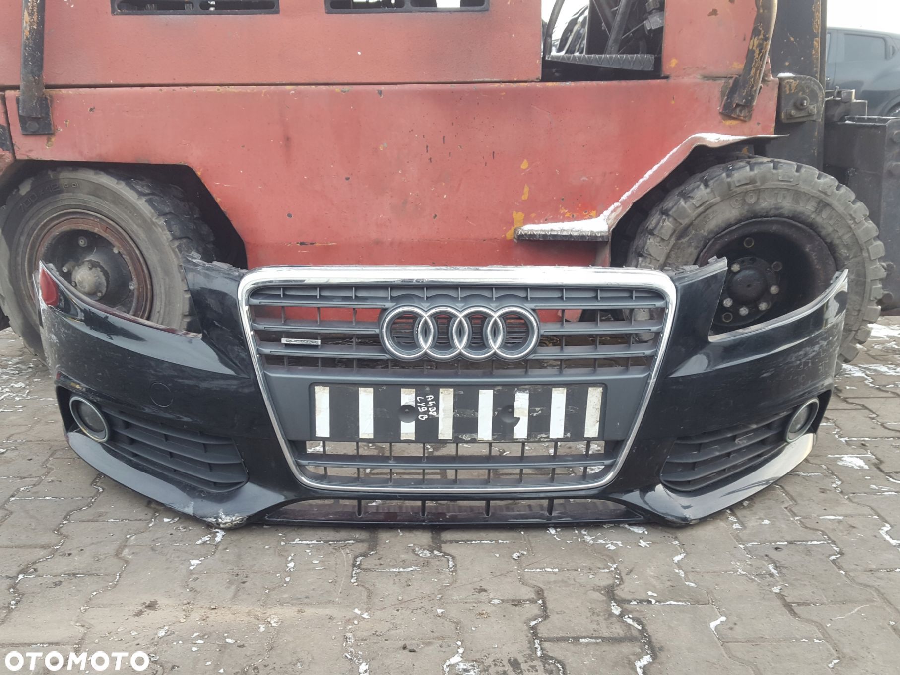 AUDI A4 B8 08-11r ZDERZAK PRZÓD PRZEDNI GRILL - 1