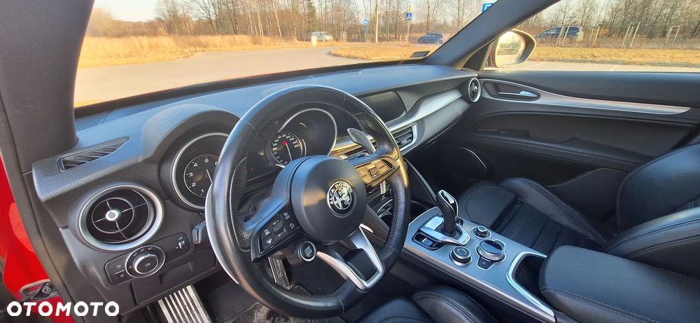 Alfa Romeo Stelvio 2.0 Turbo Veloce Q4 - 24