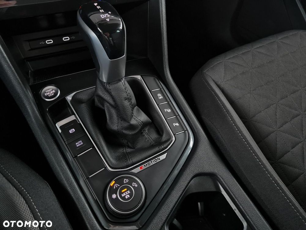 Volkswagen Tiguan 2.0 TSI 4Mot Life DSG - 27