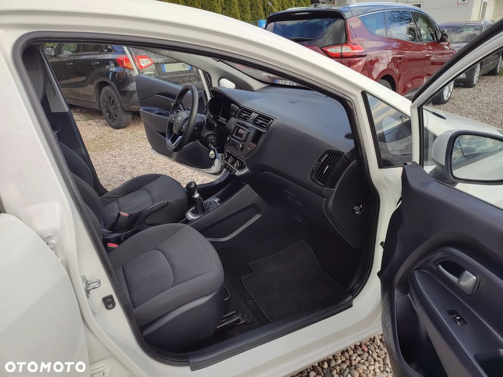 Kia Rio 1.2 Dream Team Edition - 15