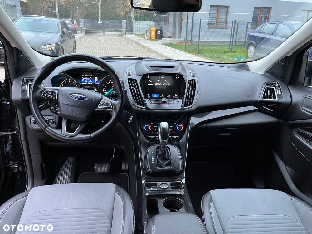 Ford Kuga 1.5 EcoBoost 2x4 Titanium - 29