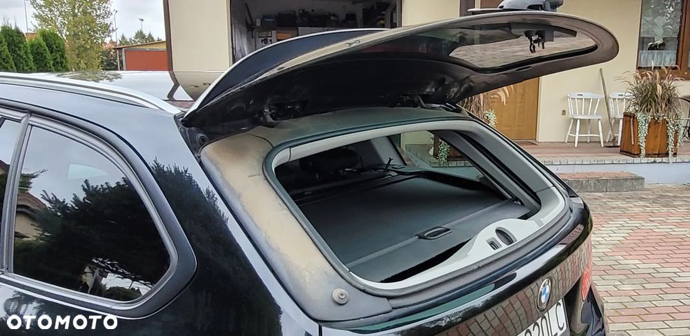 BMW Seria 3 320d Touring - 9
