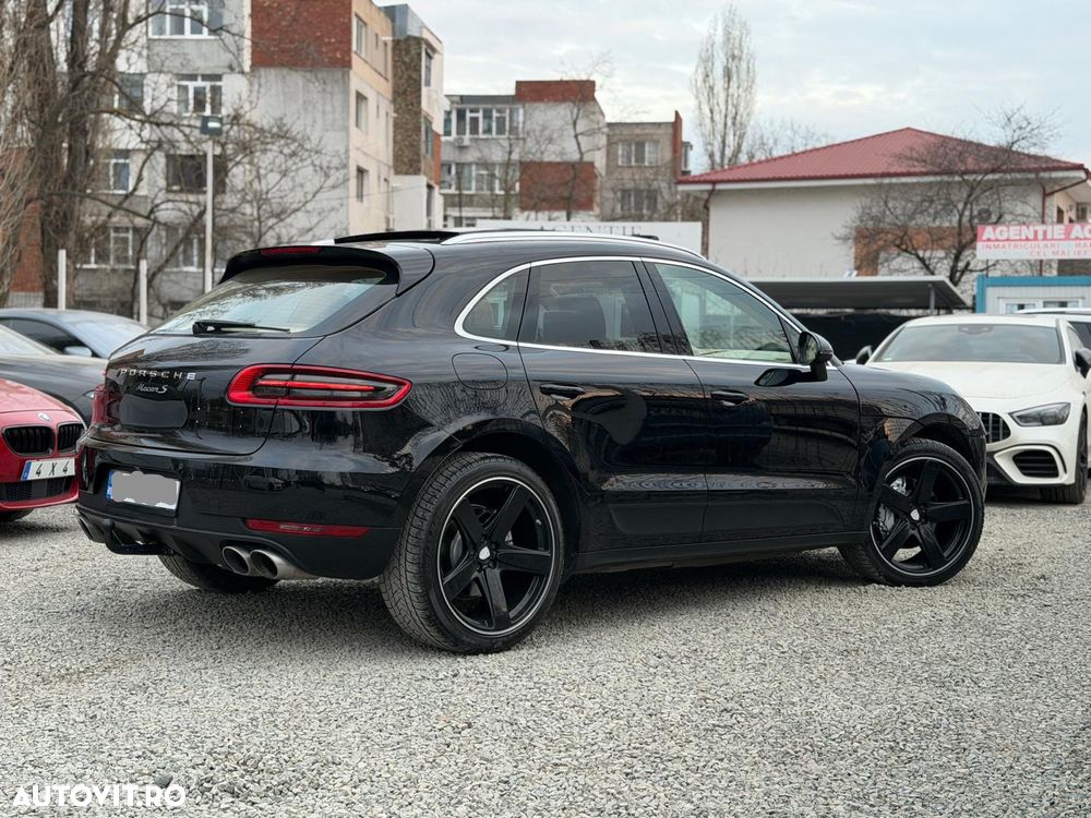 Porsche Macan - 3
