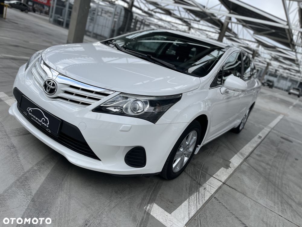 Toyota Avensis 1.6 Comfort - 6
