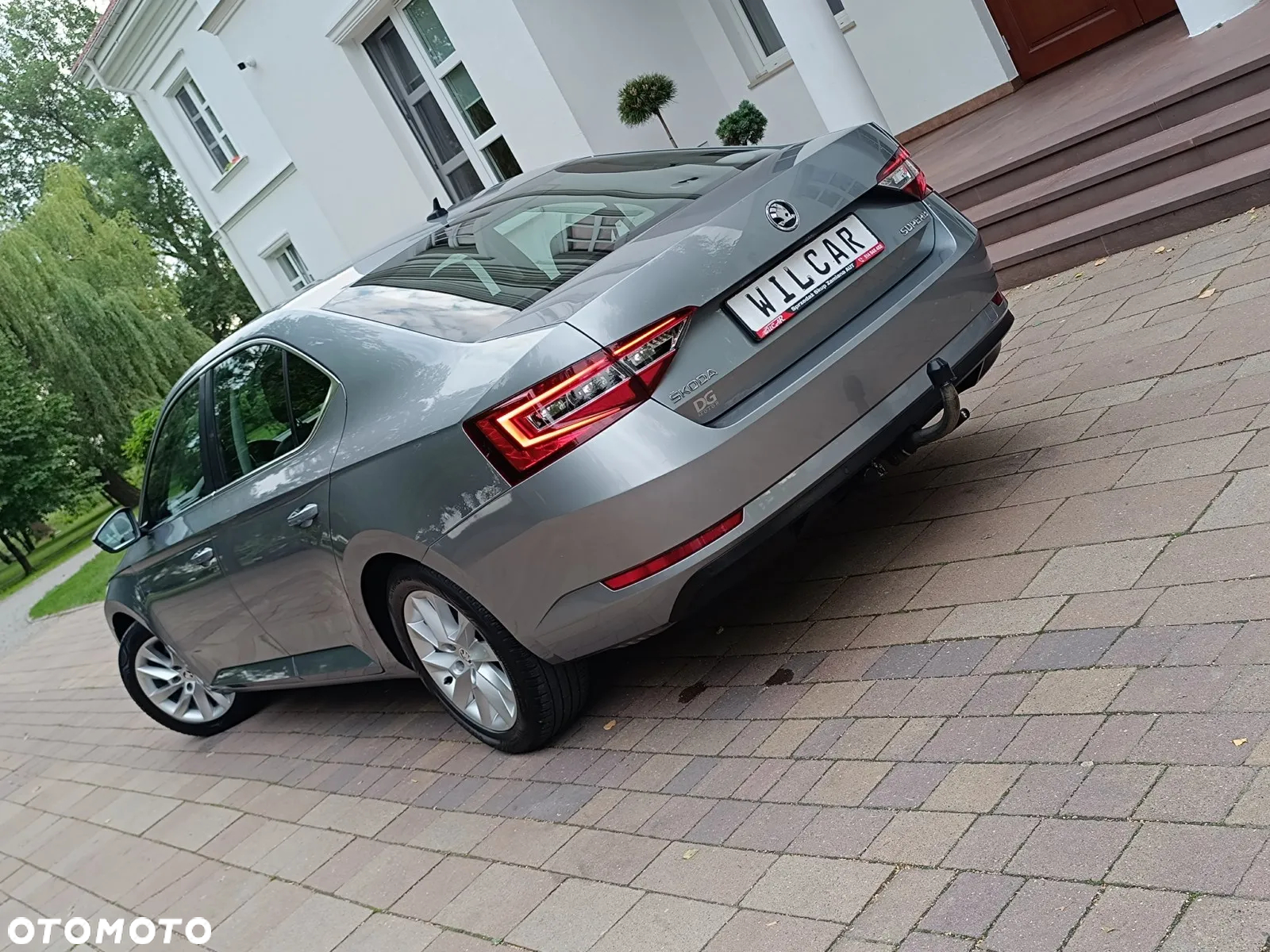 Skoda Superb 1.4 TSI ACT DSG Ambition - 3