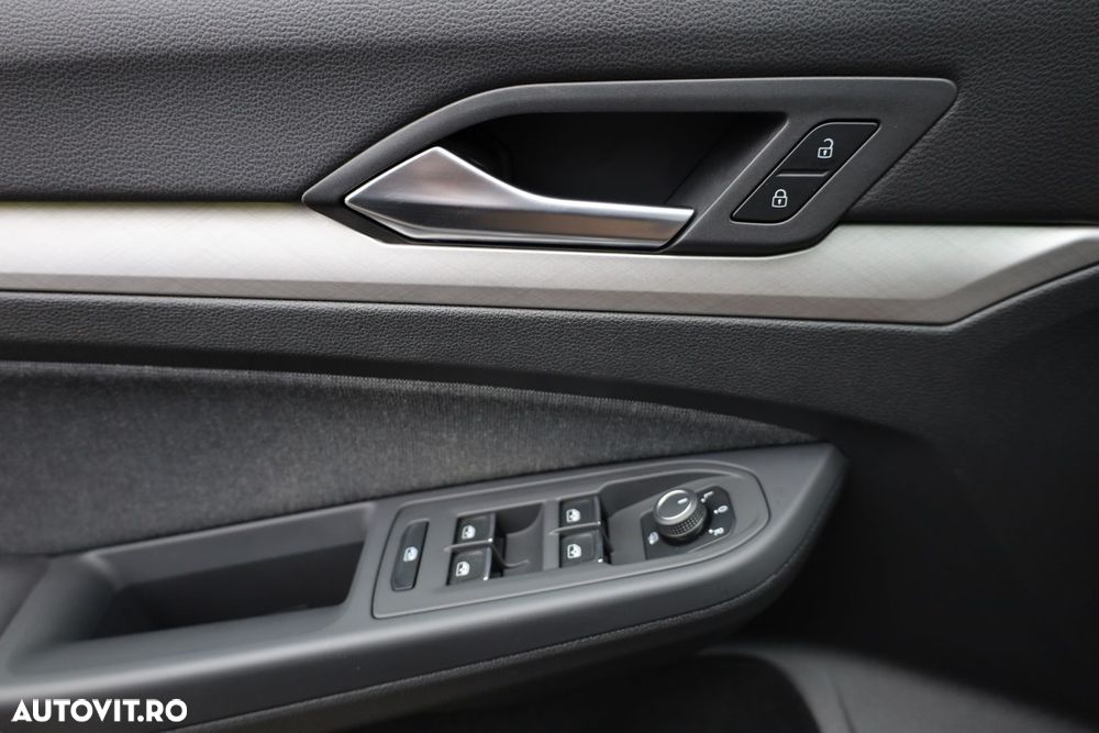 Volkswagen Golf 1.5 eTSI ACT DSG MHEV Life - 24