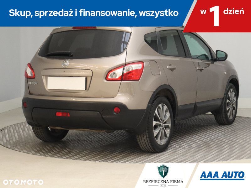 Nissan Qashqai - 7