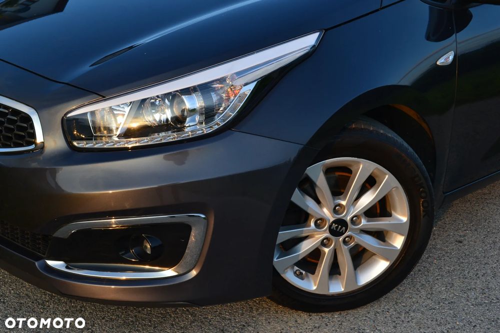 Kia Ceed 1.6 GDI Edition 7 - 10