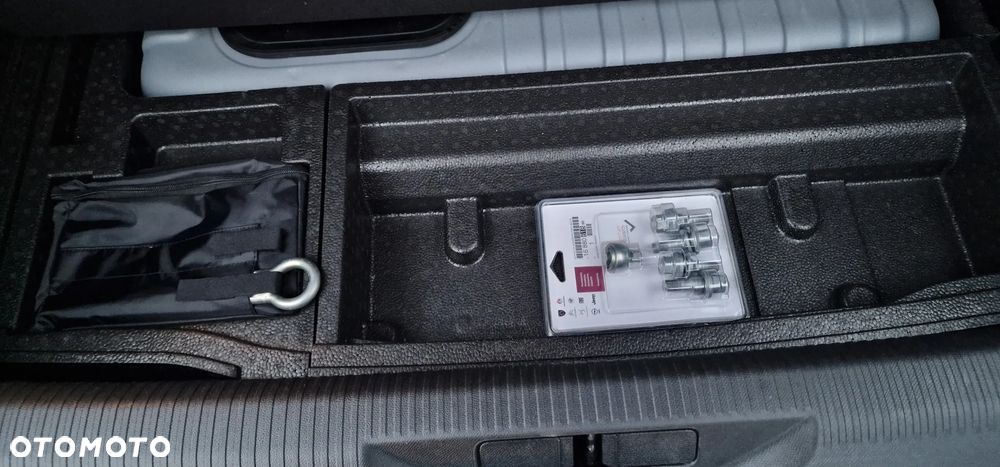 Peugeot 308 1.6 Hybrid PHEV Active Pack EAT8 - 21