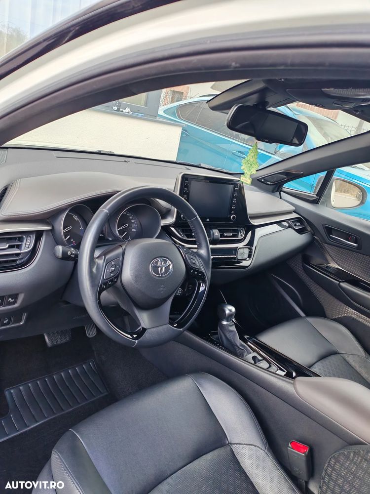 Toyota C-HR - 15