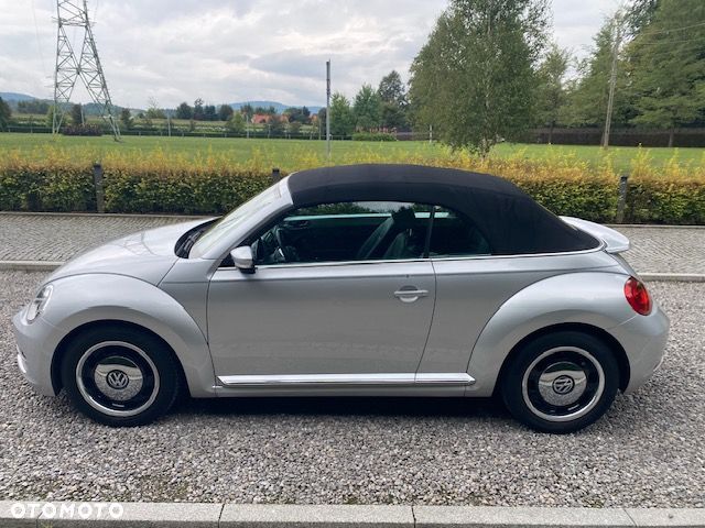 Volkswagen New Beetle - 5