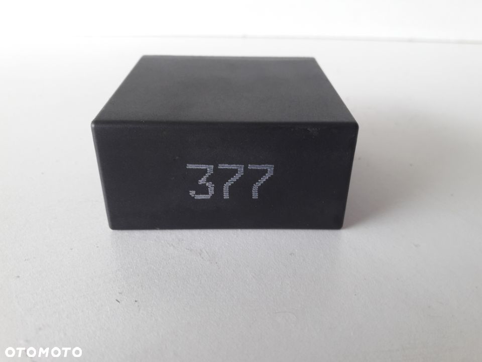 AUDI VW PRZEKAZNIK 377 WYCIERACZEK SLASK WYSYLKA VAT - 1