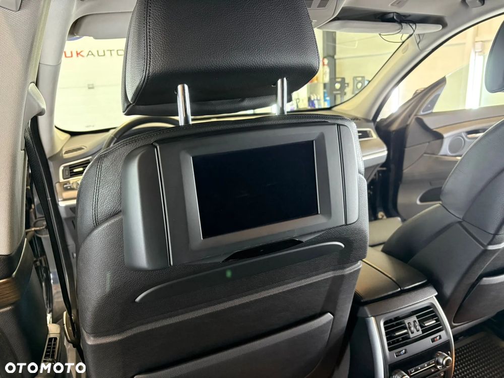 BMW Seria 5 535d Sport-Aut - 7