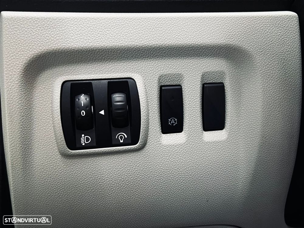 Renault Captur 0.9 TCE Exclusive - 25