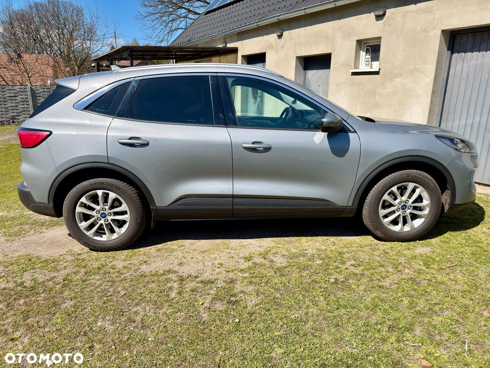 Ford Kuga - 5
