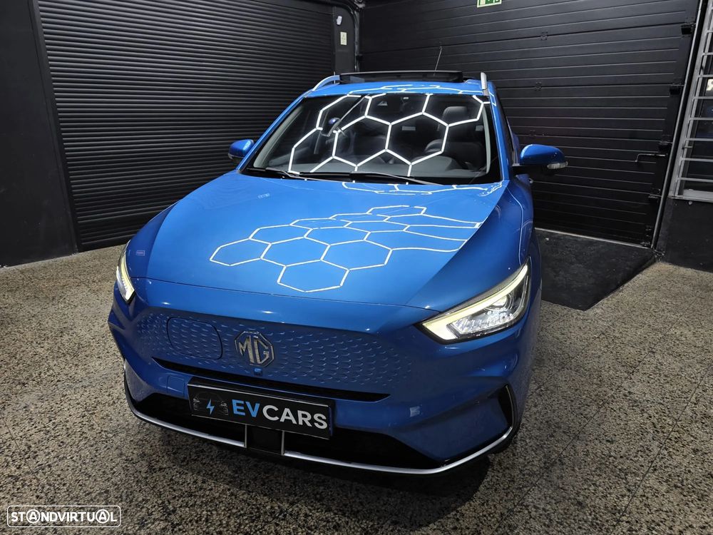 MG ZS EV 72.6 kWh Luxury OBC 11 kW - 7