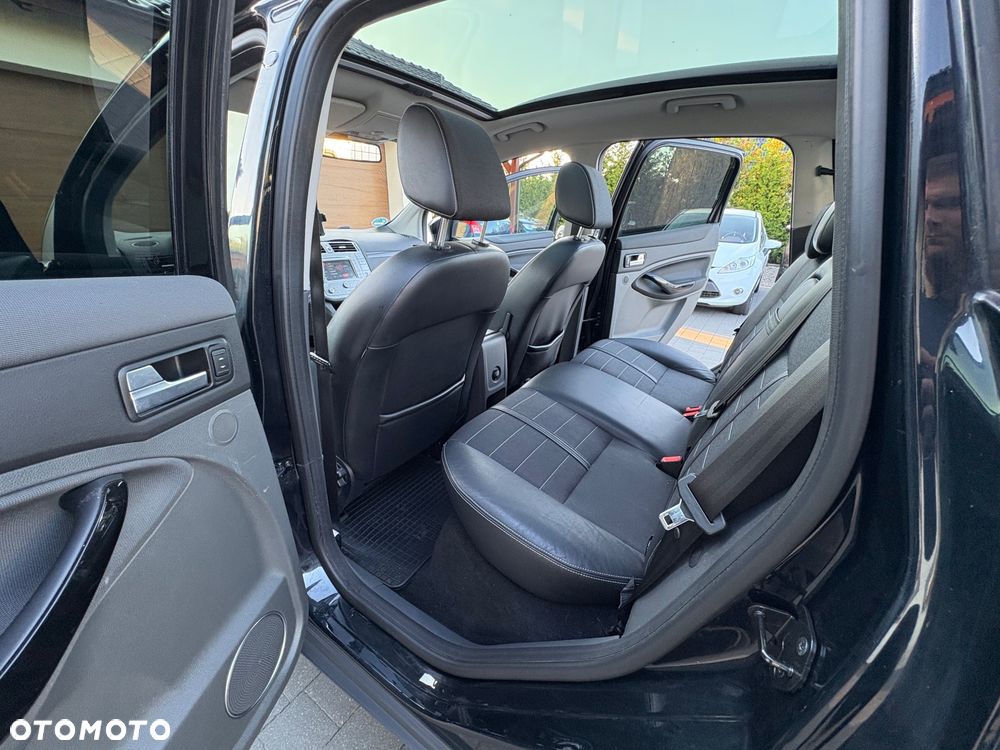 Ford Kuga 2.0 TDCi 4x4 Titanium - 18