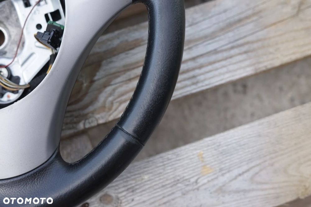 Kierownica skórzana multi BMW seria 1 E87 6771376 - 6