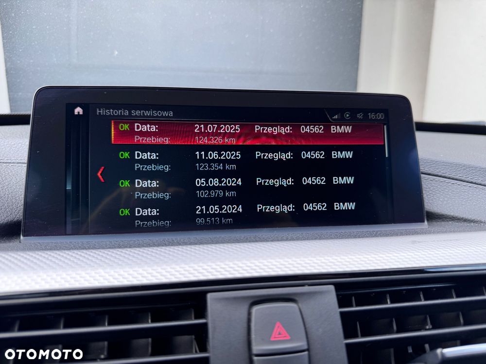 BMW 3GT 330i xDrive M Sport - 32
