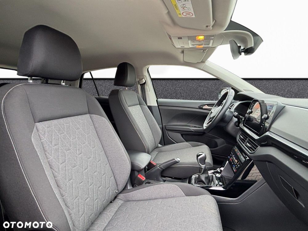 Volkswagen T-Cross - 23