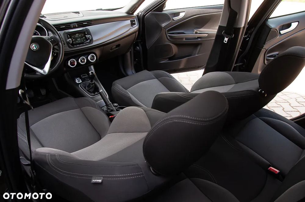 Alfa Romeo Giulietta 1.4 TB Impression - 28