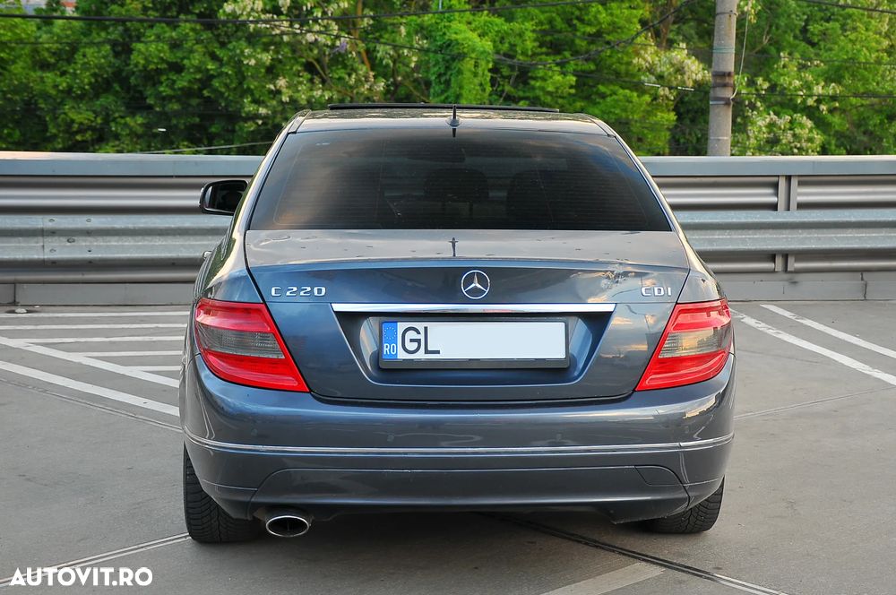 Mercedes-Benz C 220 CDI DPF (BlueEFFICIENCY) Avantgarde - 9