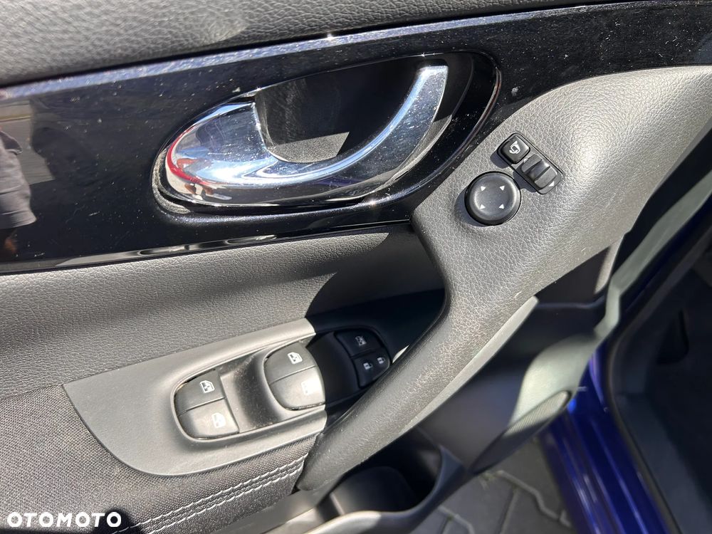 Nissan Qashqai - 12