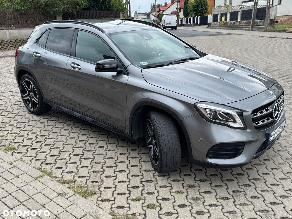 Mercedes-Benz GLA - 3