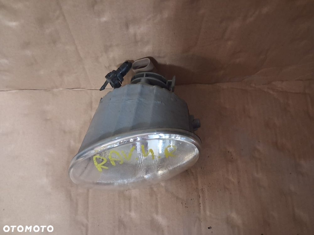 Halogen TOYOTA RAV 4  II  prawy  OE - 2