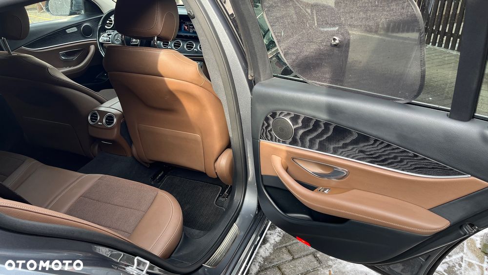 Mercedes-Benz Klasa E 220 d 9G-TRONIC - 7