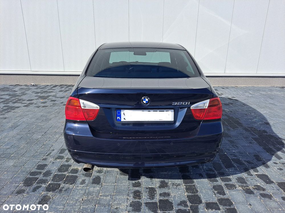 BMW Seria 3 320i - 6