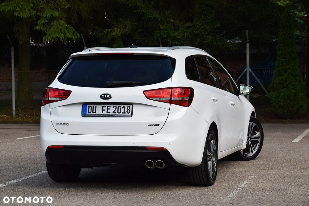 Kia Ceed 1.6 CRDi 136 DCT ISG GT Line - 19
