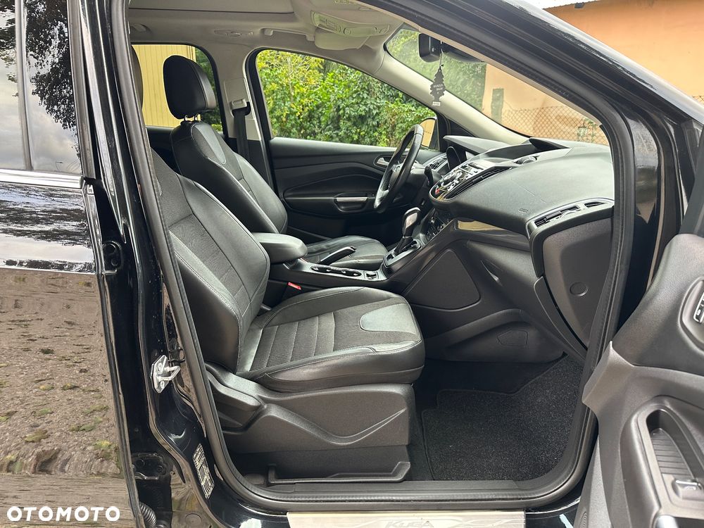 Ford Kuga 2.0 TDCi 4x4 Titanium - 22