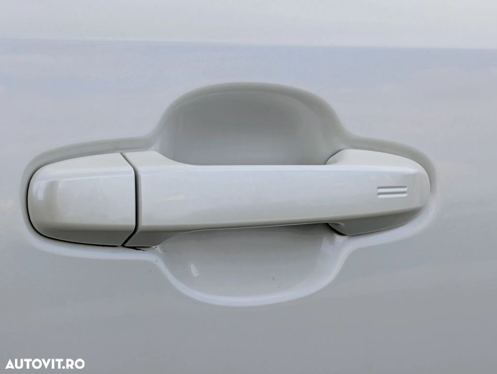 Toyota C-HR Lounge - 24