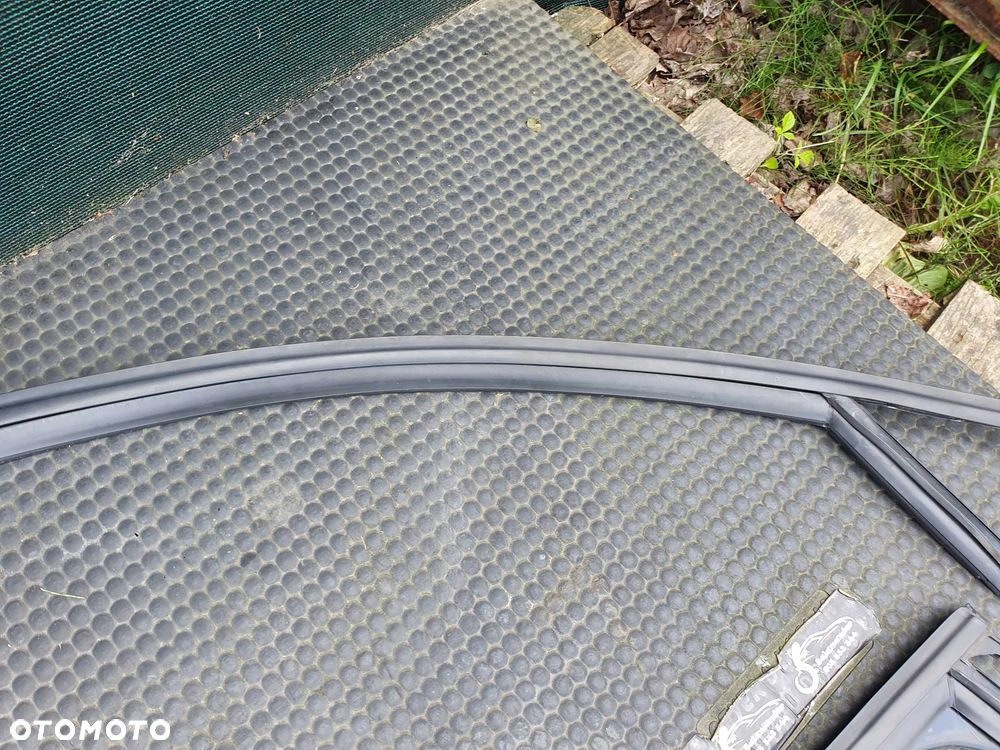 Ramka Uszczelka Szyby Drzwi Prowadnica Guma AUDI A4 B8 Sedan Kombi - 8