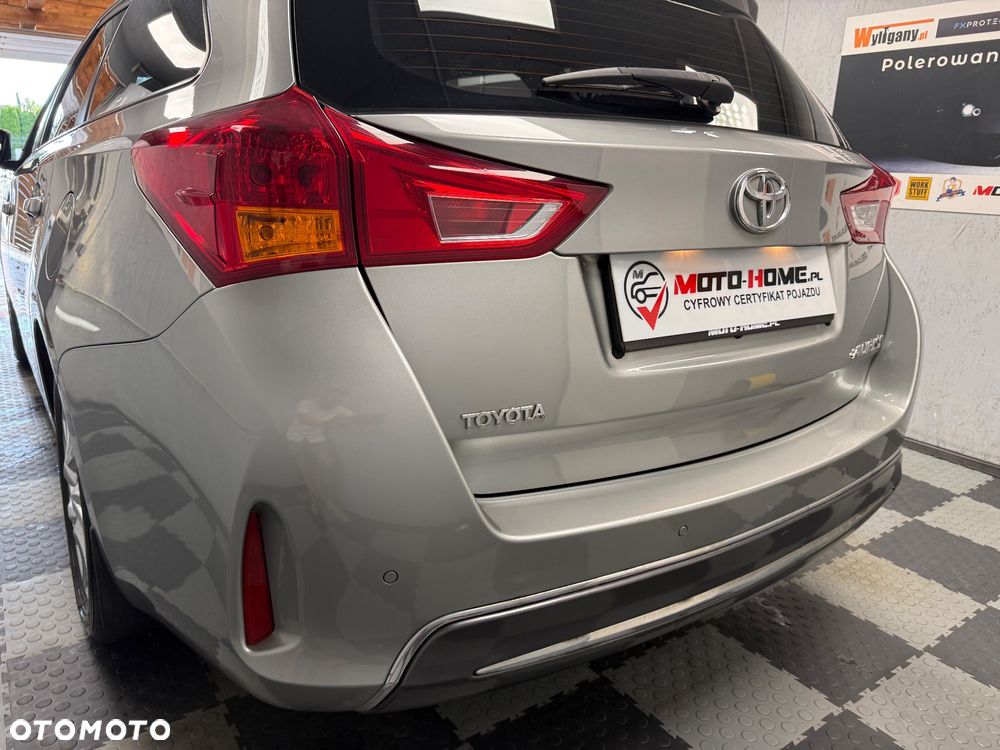 Toyota Auris - 19