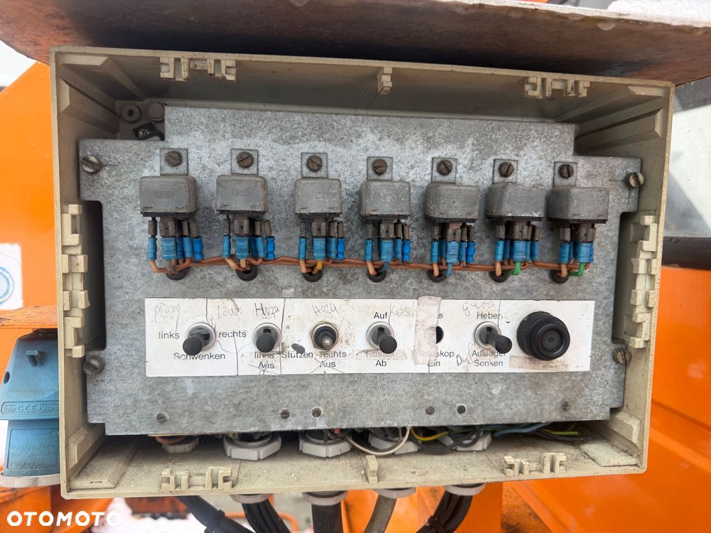 Mercedes-Benz Sprinter - 4