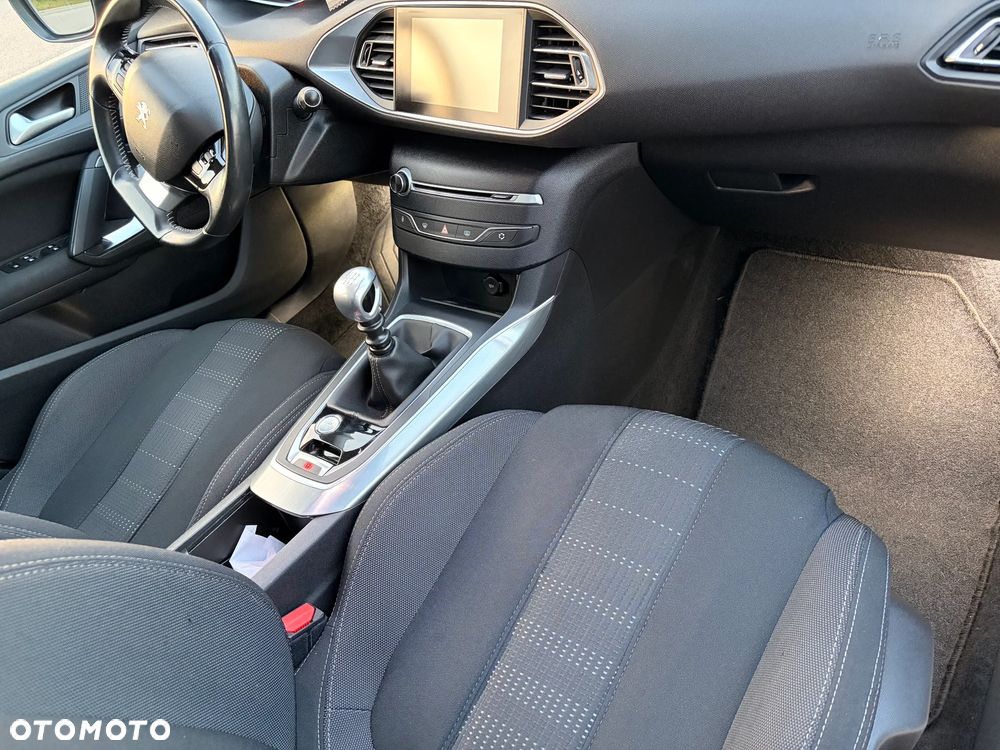 Peugeot 308 PureTech 130 GPF Stop & Start Allure - 13