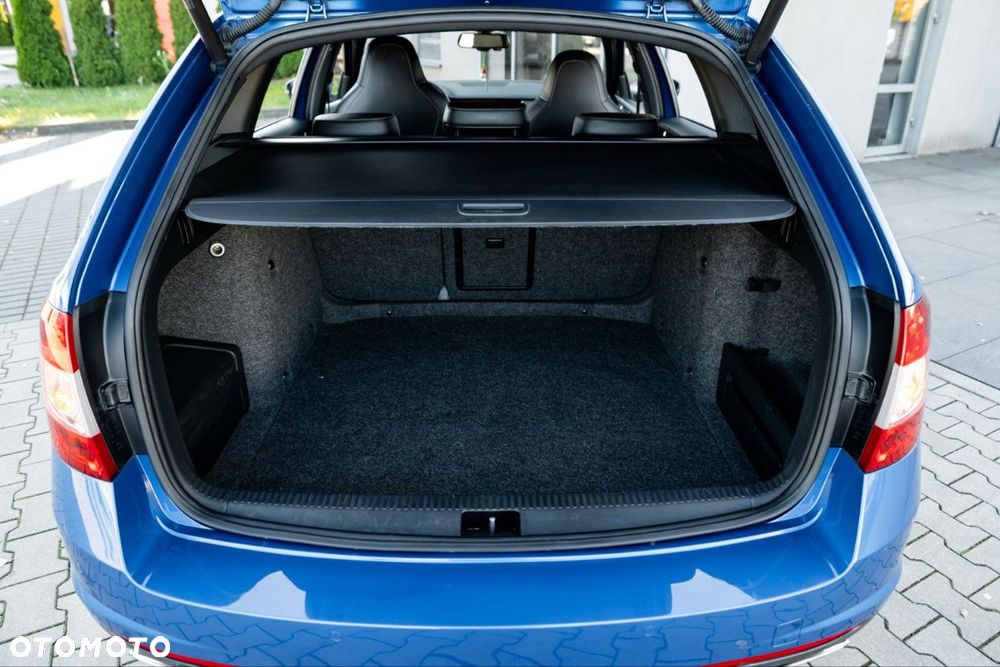 Skoda Octavia 2.0 TSI RS DSG - 37