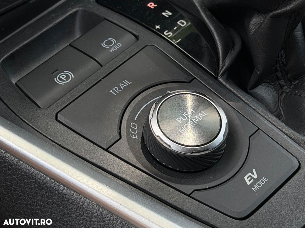 Toyota RAV4 - 24
