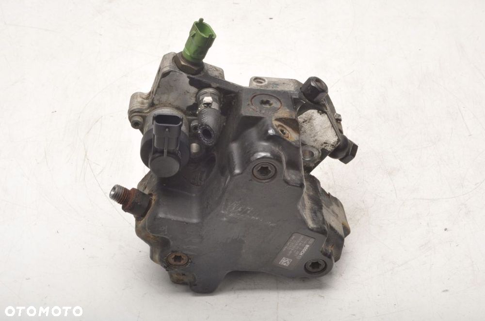 XC90 2.4 D5 POMPA WTRYSKOWA 31303475  0445010111 - 4